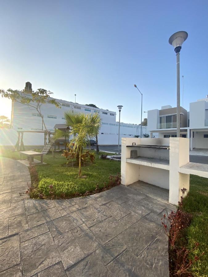坎昆Casa Familiar Cerca De La Playa Con Terraza Privada别墅 外观 照片